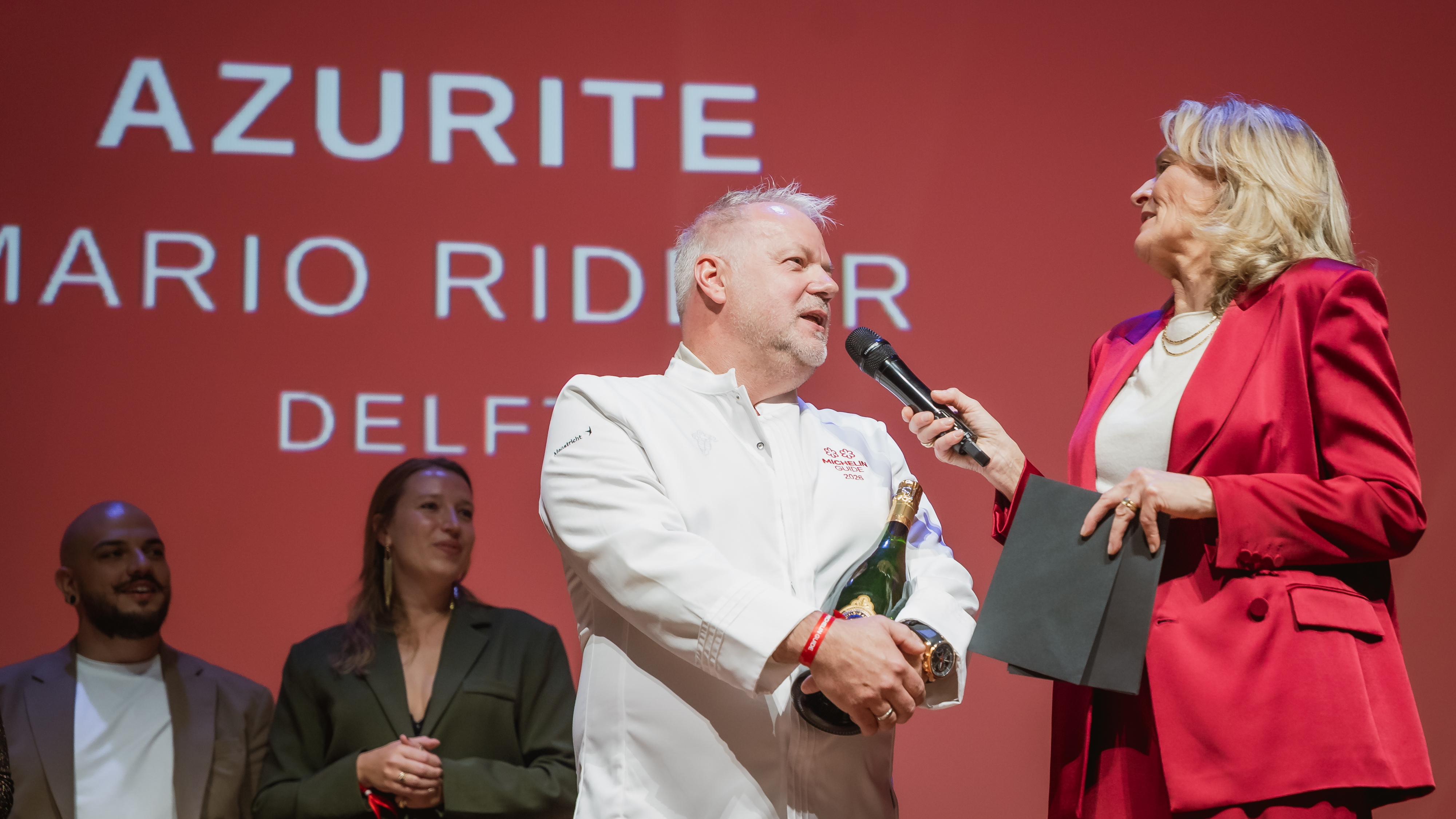 Mario Ridder behaalt twee Michelinsterren met restaurant Azurite in Delft